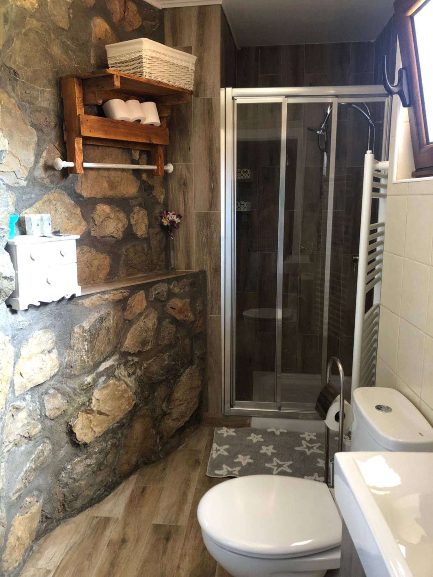 Apartamento Turistico Casas De Manuel La Pola de Gordon Ngoại thất bức ảnh