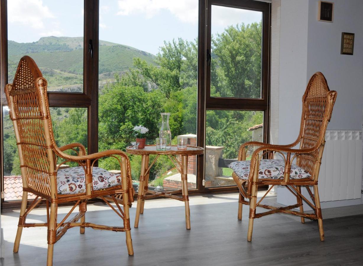Apartamento Turistico Casas De Manuel La Pola de Gordon Ngoại thất bức ảnh