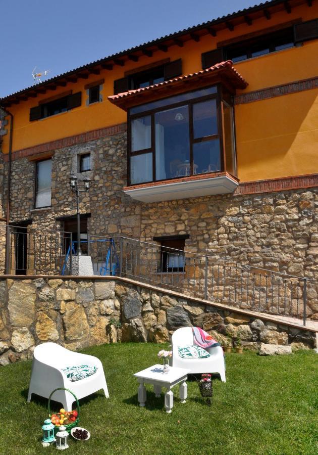 Apartamento Turistico Casas De Manuel La Pola de Gordon Ngoại thất bức ảnh
